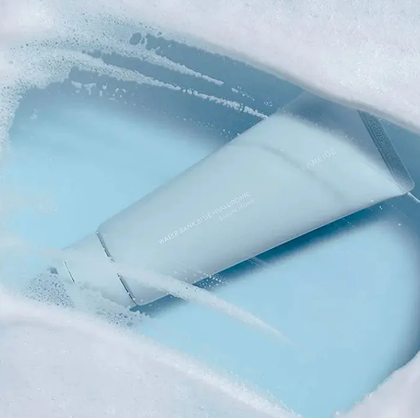 Laneige - Water Bank Blue Hyaluronic Cleansing Foam (150g)