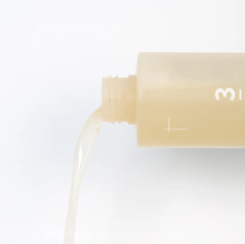 Numbuzin - No.3 Super Glowing Essence Toner (200ml)